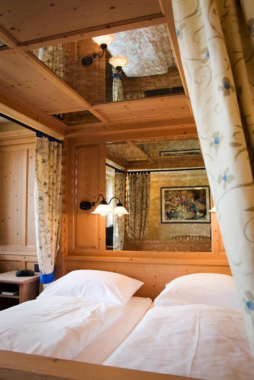 Hotel Goldener Helm Lichtenstein  Zewnętrze zdjęcie